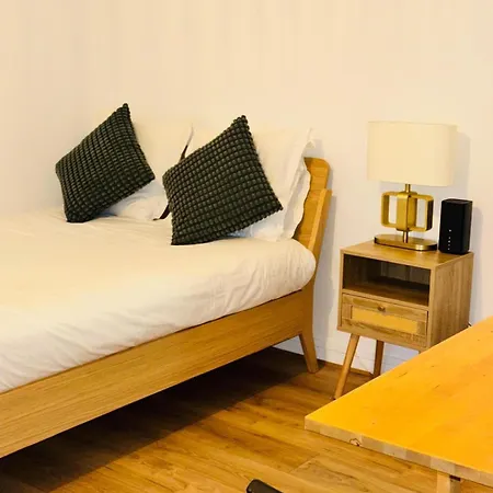 Modern In Clichy, Quick Access To Paris Apartament *